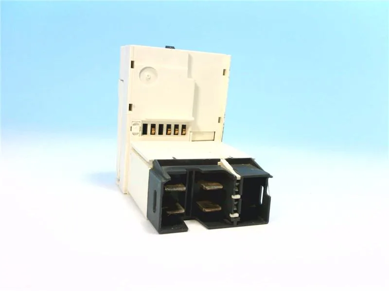 Schneider Electric LUCA32ES (image 4)