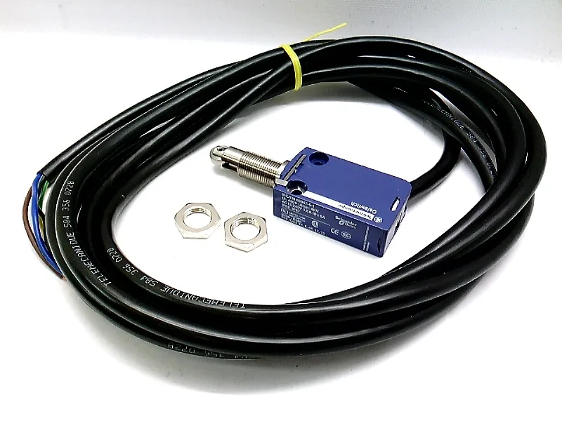 Schneider Electric XCMD21F2L3 — Limit Switches (image 2)