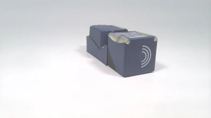 Schneider Electric XS8C4A1NCN12 — Proximity Sensors (image 4)