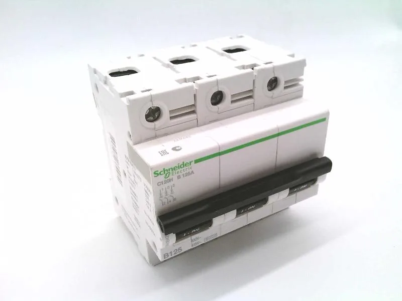 Schneider Electric A9N18426 (image 4)