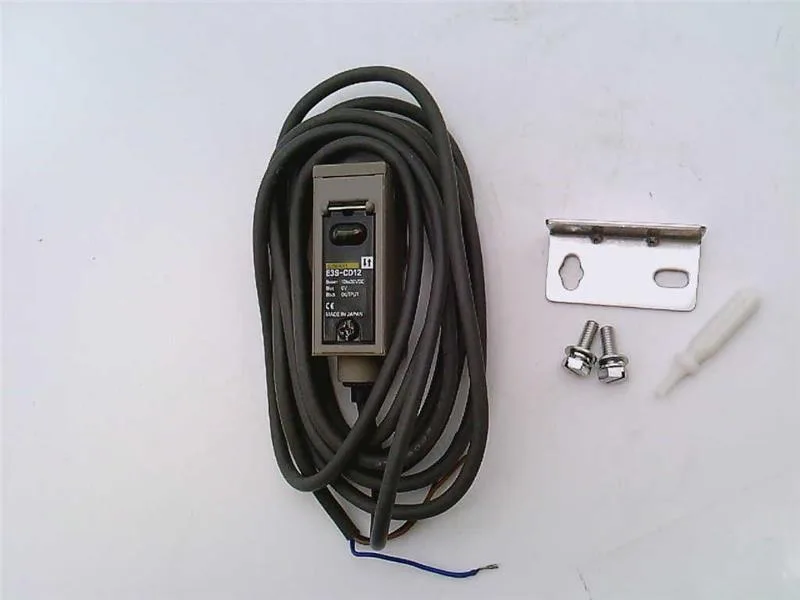 Omron E3S-CD12 — Photoelectric Sensors (image 2)