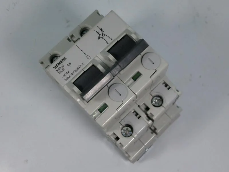 Siemens 5SP9206-7KC47 — 2-Pole MCB (DIN Rail)