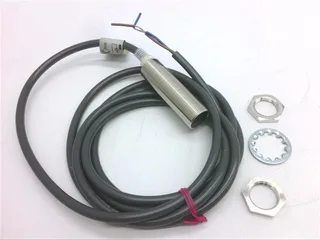 Omron E2E2-X5Y2-US 2M — Proximity Sensors (image 2)