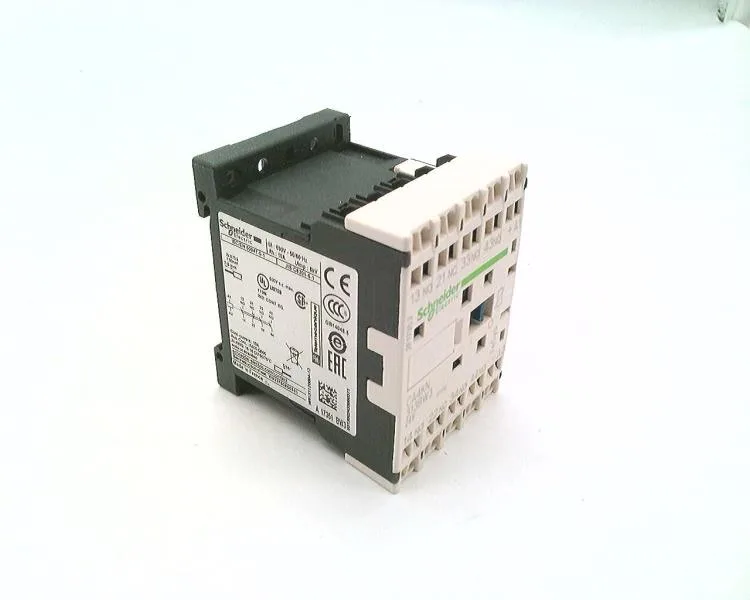 Schneider Electric CA4KN313BW3 (image 2)