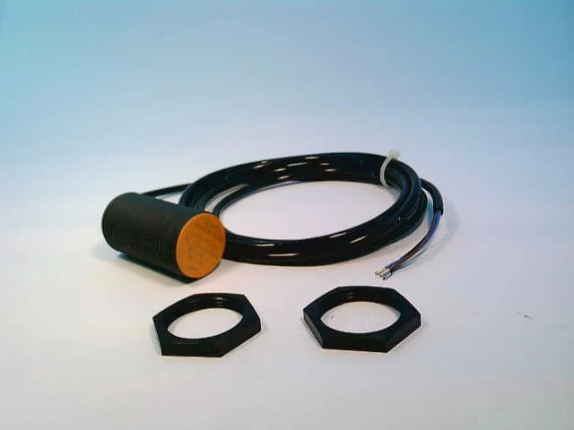 Siemens 3RG4024-0AA00 — Proximity Sensors