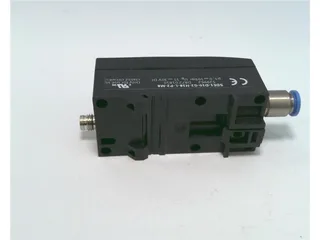 Festo SDE1-D10-G2-H18-L-P2-M8 — Pressure Sensors (image 3)