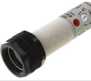 Omron E3F2-DS30B4-M1-S — Photoelectric Sensors
