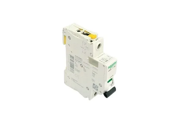 Schneider Electric A9F04116 (image 3)