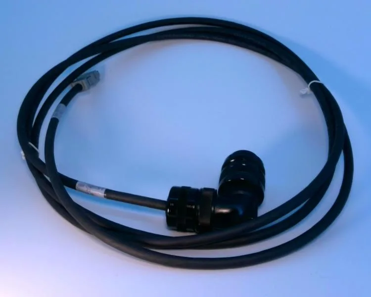 Omron R88A-CRWB003N-E — PLC Accessories