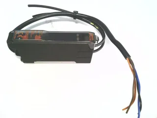 Omron E3X-DA11TW — Photoelectric Sensors (image 3)