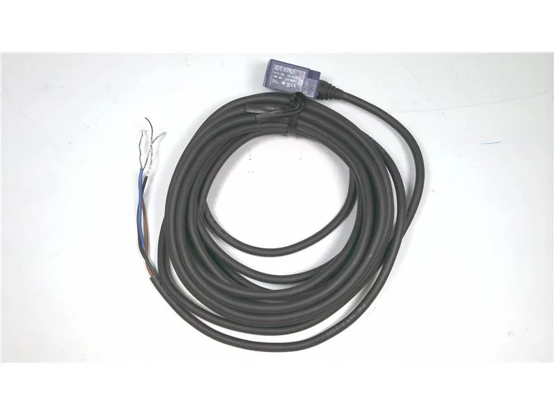 Schneider Electric XS7E1A1PAL5 — Proximity Sensors (image 2)