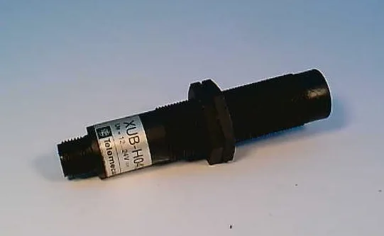 Schneider Electric XUB-H0430D — Photoelectric Sensors