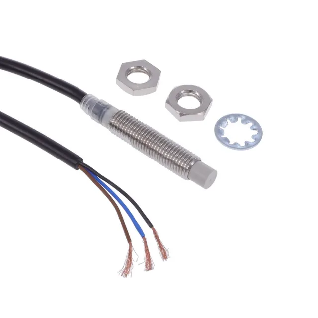 Omron E2E-X2MC28-M5 — Proximity Sensors