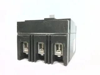 Fuji Electric BU3FHC-030L — Molded Case Circuit Breakers (MCCB) (image 2)