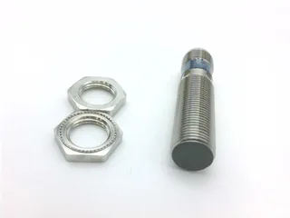 Schneider Electric XS1N12PA349D — Proximity Sensors (image 2)