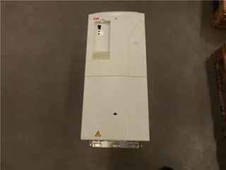 ABB ACS800-01-0135-3+D150+E202 — AC Drives (VFD) (image 2)