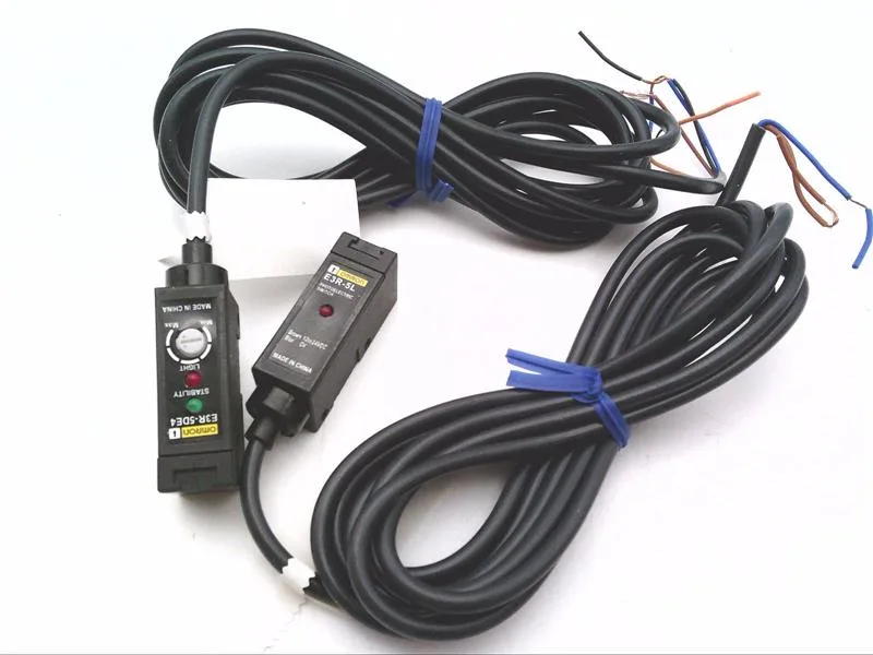 Omron E3R-5E4 — Photoelectric Sensors (image 2)