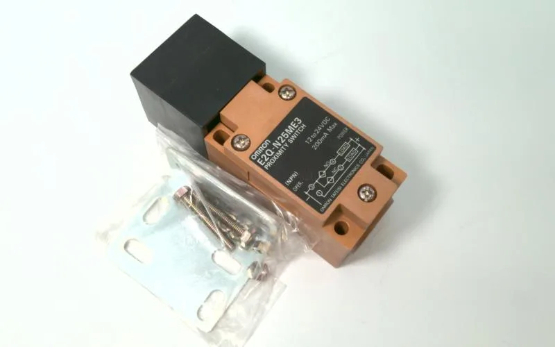 Omron E2Q-N25ME3 — Proximity Sensors (image 3)