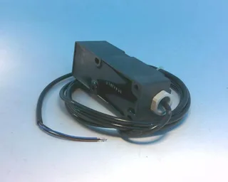 Siemens 3RG4030-0AB00 — Proximity Sensors (image 2)