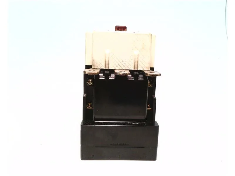 Fuji Electric SC-4N-AC100/127V — Contactors (image 3)