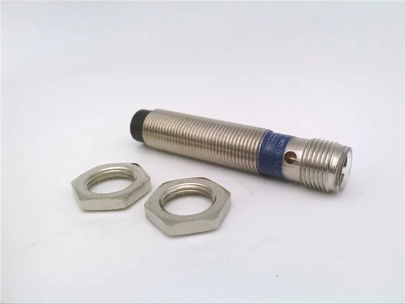 Schneider Electric XS2-M12PA370D — Proximity Sensors