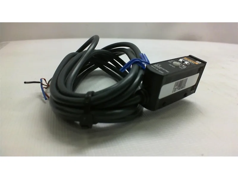 Omron E3SAR31 — Proximity Sensors (image 2)