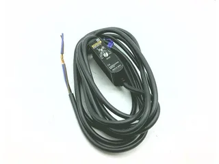 Omron E3SAD12 — Photoelectric Sensors (image 2)