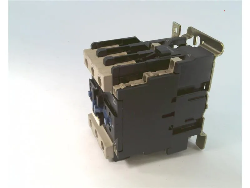 Schneider Electric LC1D8011LX1D6F7 — Contactors (image 4)