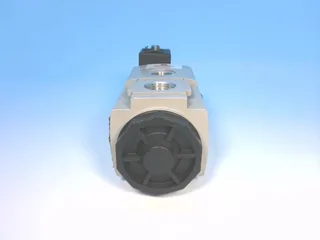 Festo HEM-M2-N1/2-10024 — Solenoid & Directional Valves (image 3)