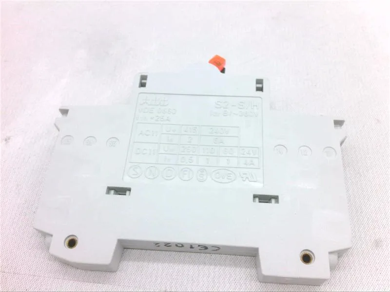 ABB GHS2801902R0008 — Miniature Circuit Breakers (MCB) (image 2)