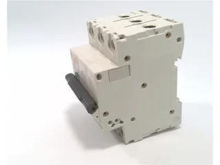 Schneider Electric C60N-3P-30A-C — Miniature Circuit Breakers (MCB) (image 3)