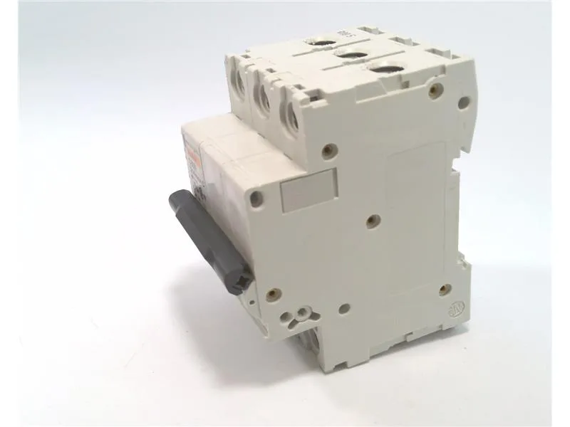 Schneider Electric C60N-3P-30A-C — Miniature Circuit Breakers (MCB) (image 3)