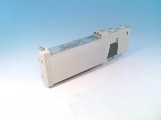 Festo VUVG-B14Z-M32U-AZT-F-1T1L — Solenoid & Directional Valves (image 2)