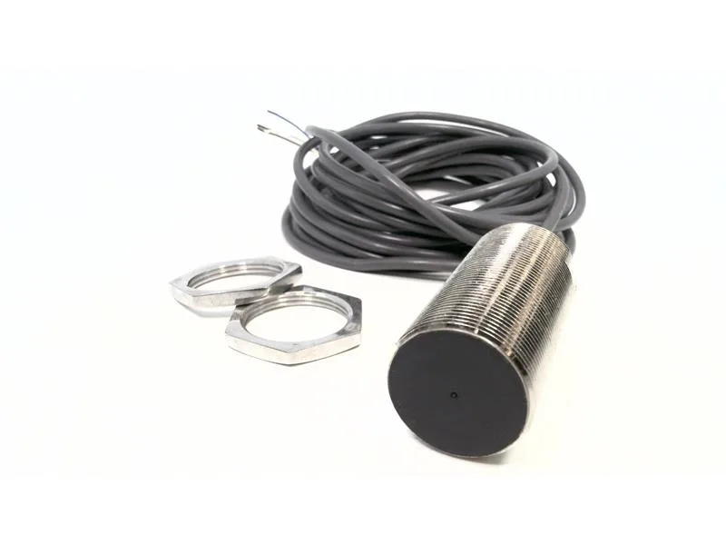 Omron E2A-M30LS15-WP-B3 5M — Proximity Sensors (image 2)
