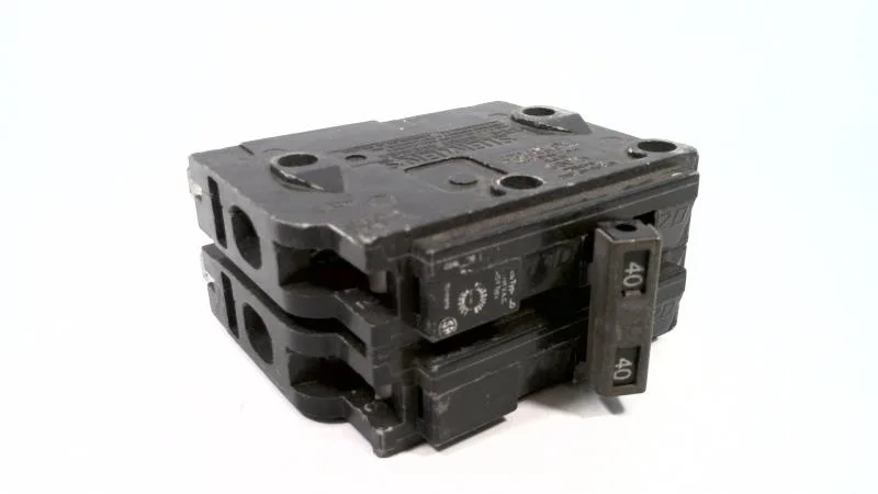 Siemens D240 — Molded Case Circuit Breakers (MCCB) (image 3)