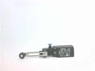 Omron D4N-4A2GR-NPT — Limit Switches (image 3)