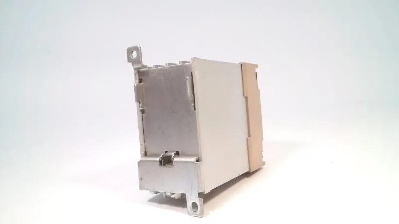 Omron G32A-A40-VD 5-24VDC — Solid State Relays (image 3)