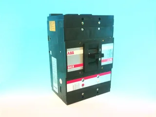 ABB UXAB731438160 — Molded Case Circuit Breakers (MCCB)