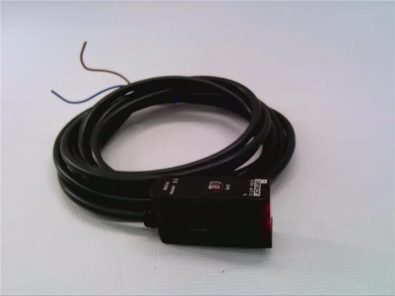 Omron E3S-AT11 — Photoelectric Sensors (image 2)