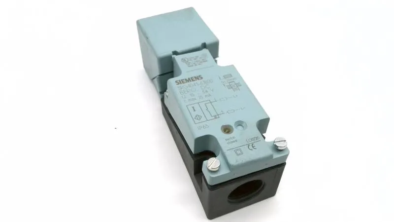 Siemens 3RG40416JB00 — Proximity Sensors (image 5)