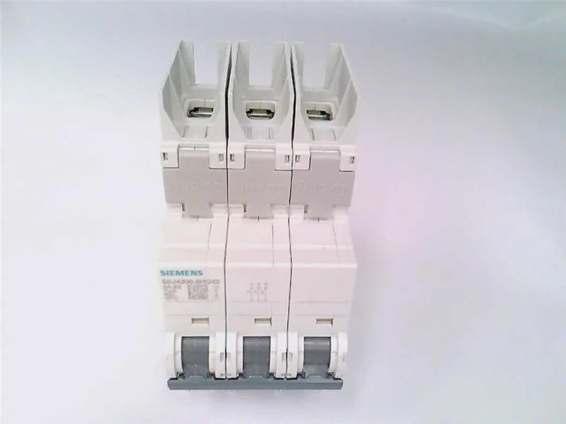 Siemens 5SJ4306-8HG42 — 3-Pole MCB (DIN Rail) (image 3)