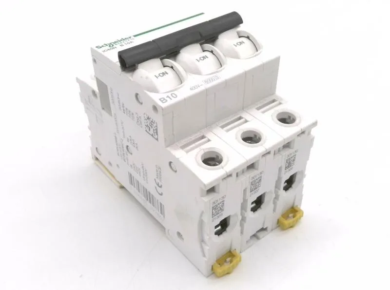Schneider Electric A9F78310 (image 2)