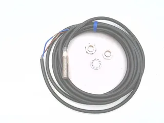 Omron E2E-X2D2-N 2M — Proximity Sensors (image 3)