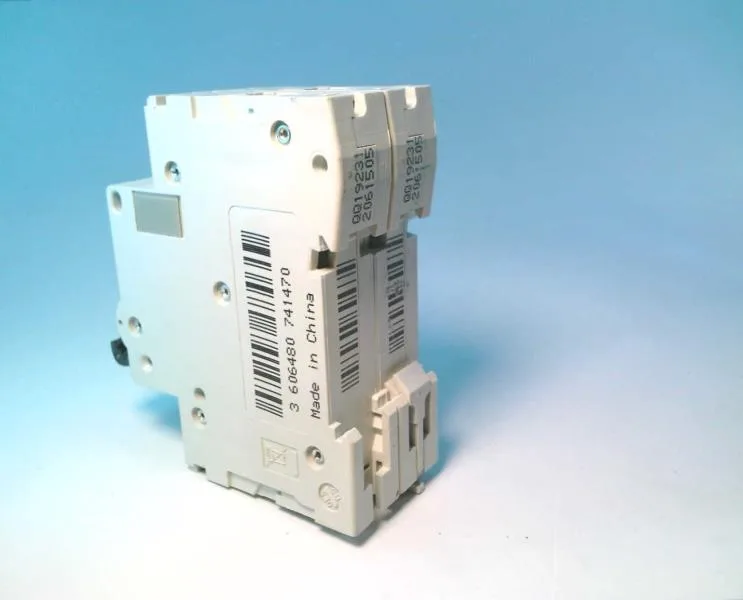 Schneider Electric M9U11206 (image 5)