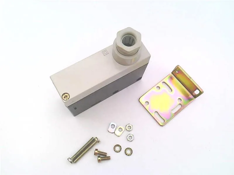 Schneider Electric XUJM1000 — Photoelectric Sensors (image 3)