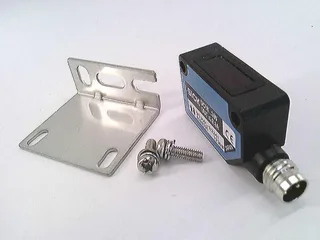 SICK WT100L-E2241 — Photoelectric Sensors