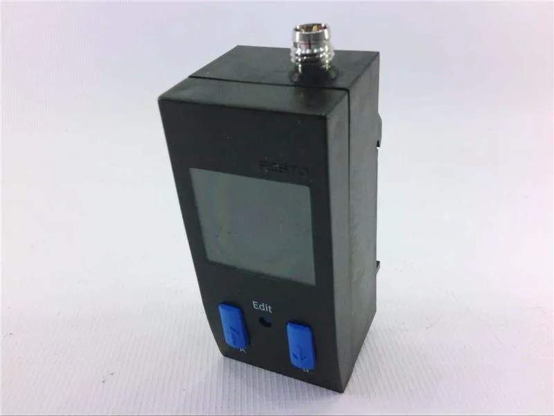 Festo SDE1-D10-G2-HQ4-L-P2-M8 — Pressure Sensors