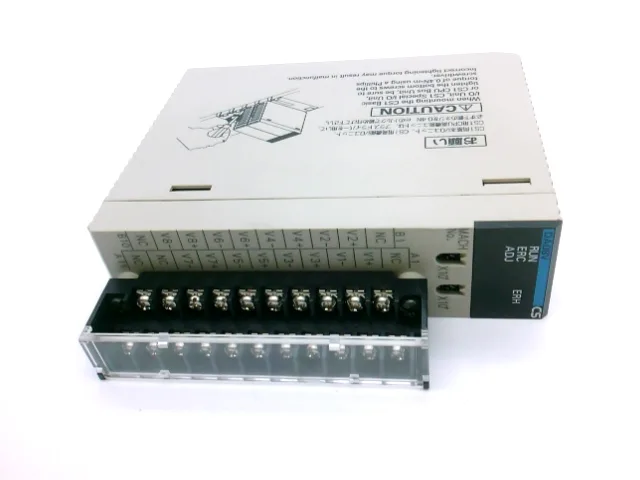 Omron CS1W-DA08V — PLCs (Programmable Logic Controllers) (image 2)