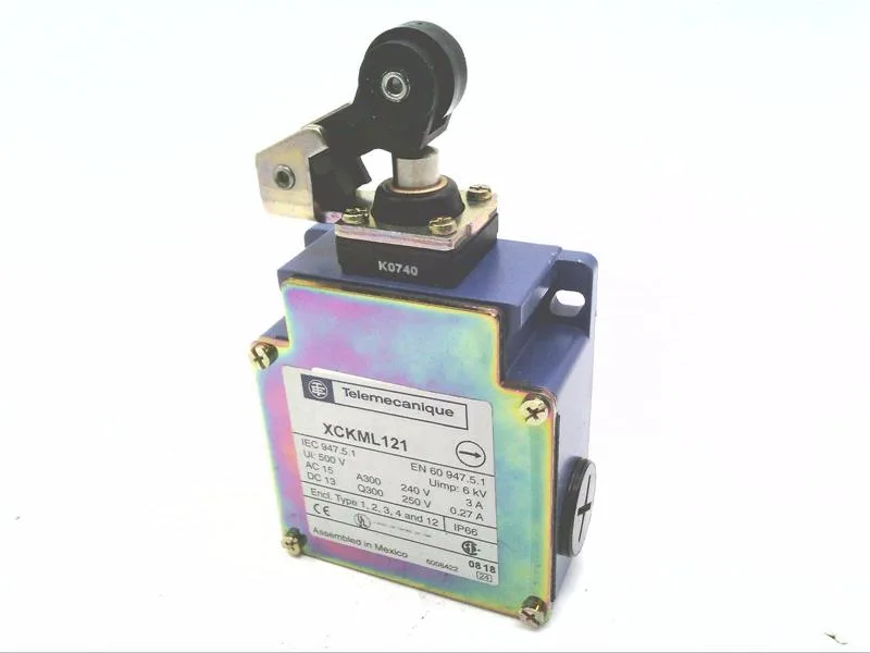 Schneider Electric XCKML121 — Limit Switches