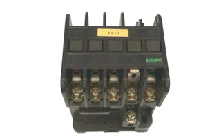 Fuji Electric SRC 3631-5-1X — Contactors (image 4)